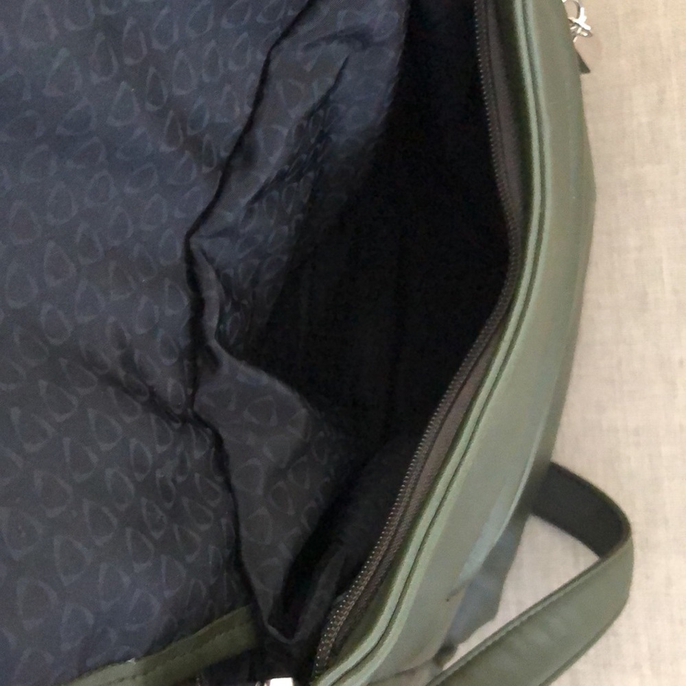 Liz Claiborne handbag NWT - Picture 11 of 13